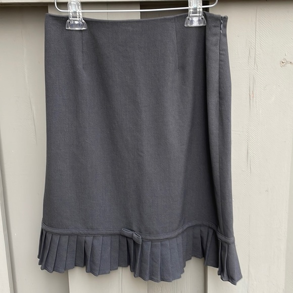 Ann Taylor Gray Polyester Blend Midi Skirt with Mini Pleat Hem - Picture 2 of 6